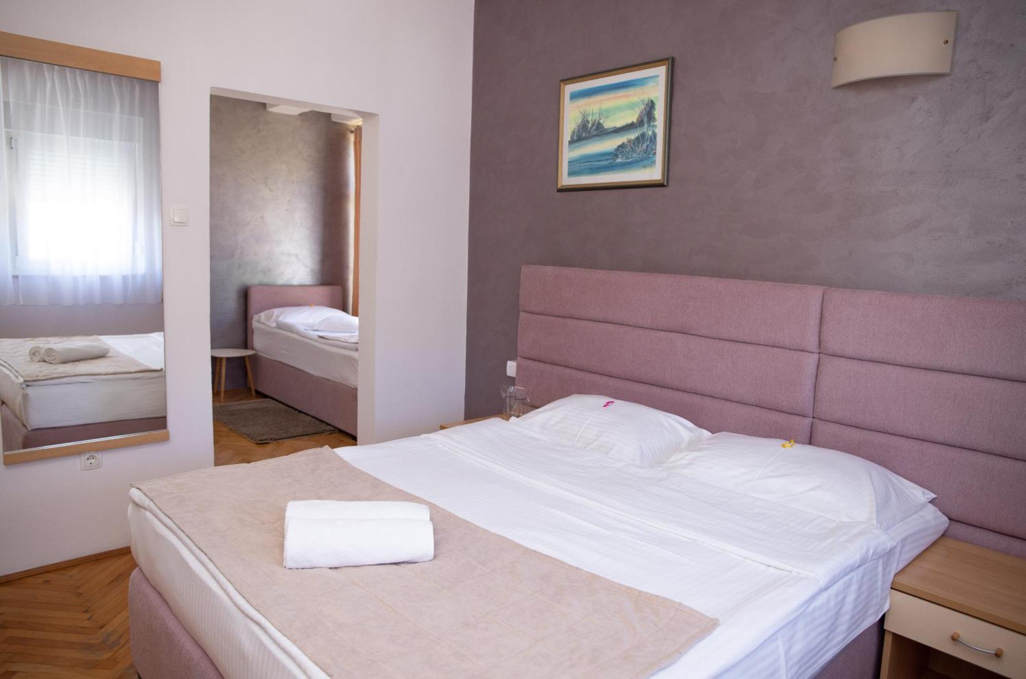 Motel New Sanatron 보산스키 노비 외부 사진