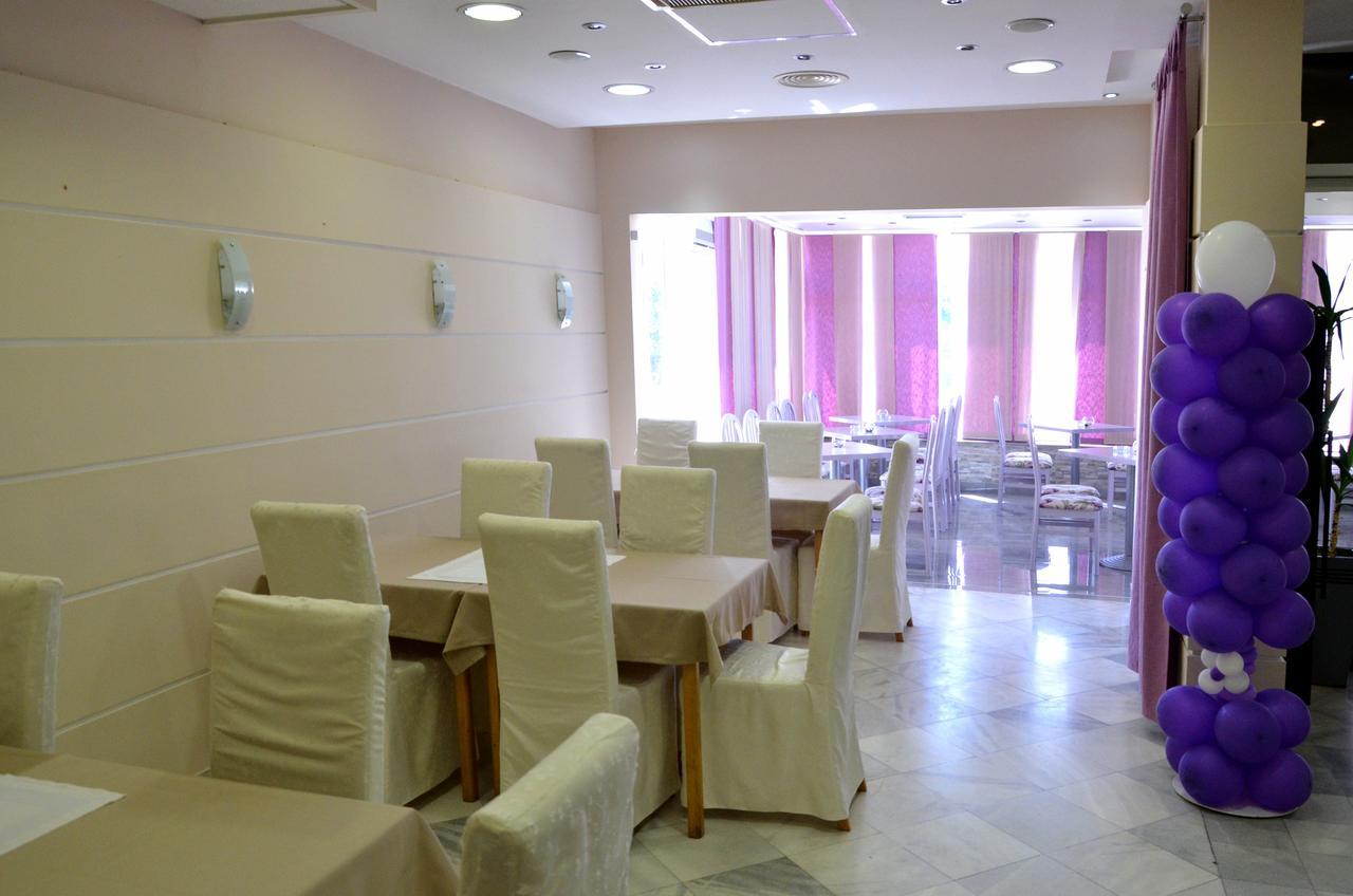 Motel New Sanatron 보산스키 노비 외부 사진