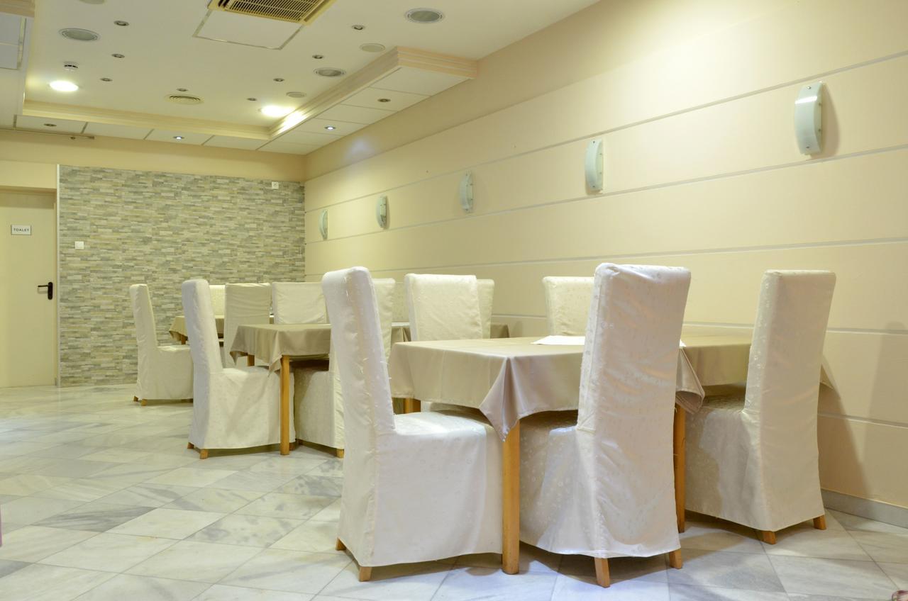 Motel New Sanatron 보산스키 노비 외부 사진